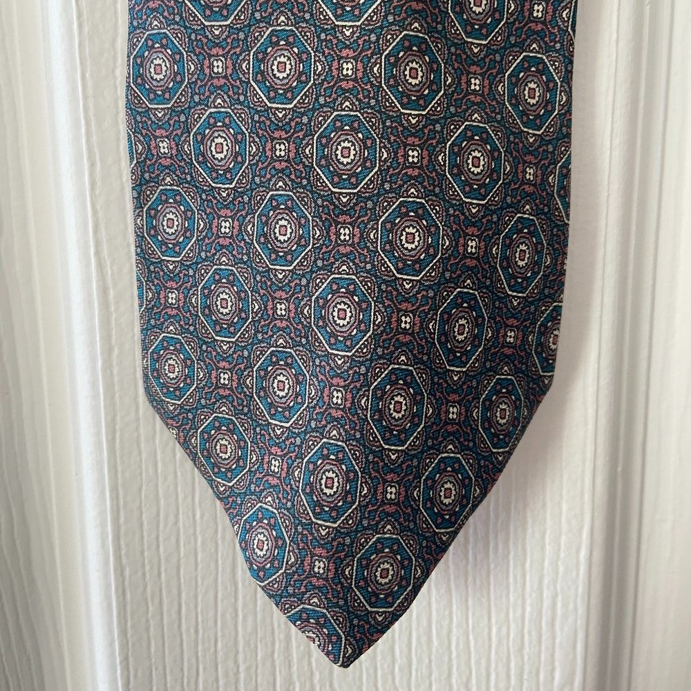 Brooks Brothers tie